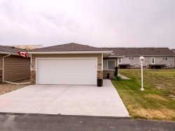 318 Whispering Way  Vulcan, AB T0L 2B0