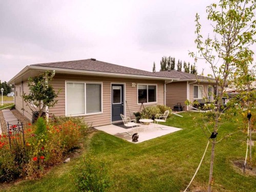 318 Whispering Way, Vulcan, AB 