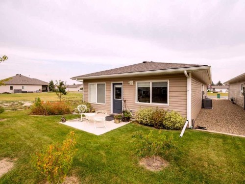 318 Whispering Way, Vulcan, AB 