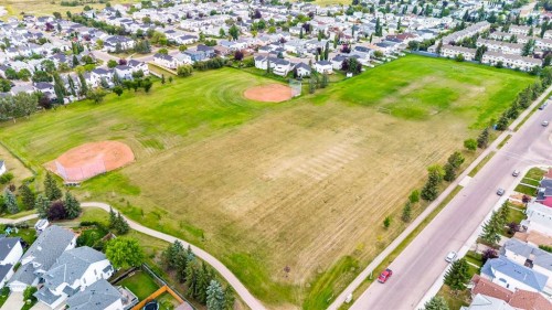 3794 Catalina Boulevard Ne, Calgary, AB 