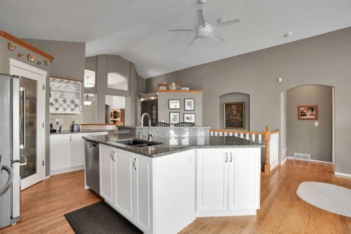95 Citadel Grove Nw, Calgary, AB 