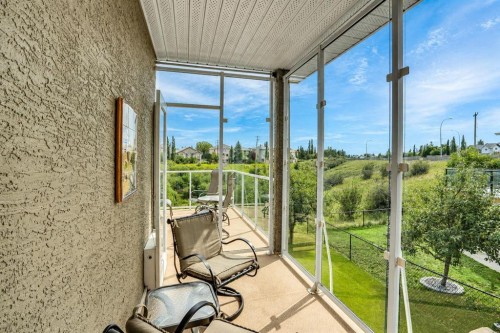 95 Citadel Grove Nw, Calgary, AB 