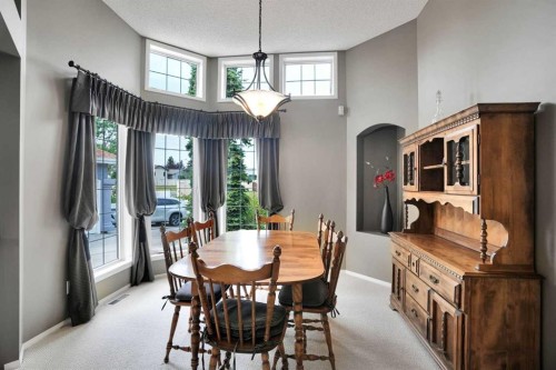 95 Citadel Grove Nw, Calgary, AB 