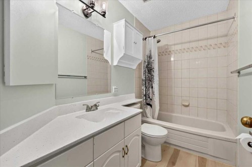 14 Hawkdale Gate Nw, Calgary, AB 