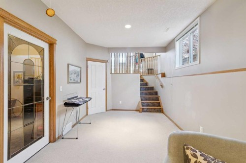 223 Rocky Ridge Close Nw, Calgary, AB 