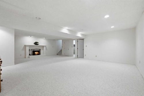 2004 Lake Bonavista Drive Se, Calgary, AB 