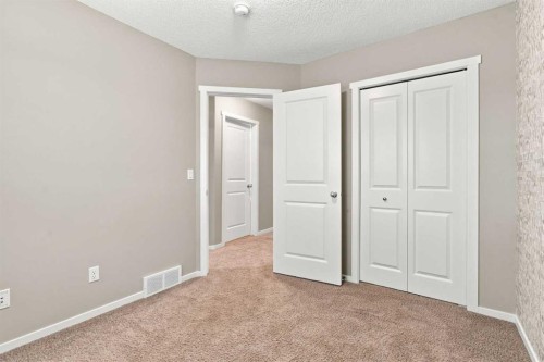 146 Livingston Avenue Ne, Calgary, AB 