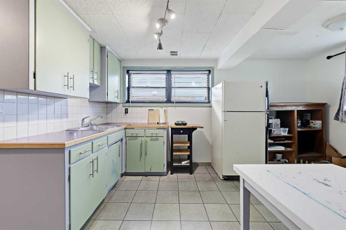 3 Creston Crescent Nw, Calgary, AB 