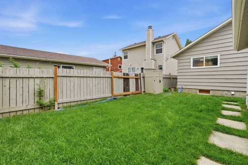 15 Deersaxon Road Se, Calgary, AB 