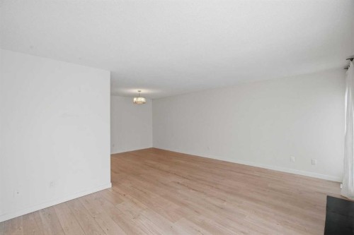 15 Deersaxon Road Se, Calgary, AB 