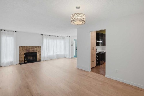 15 Deersaxon Road Se, Calgary, AB 