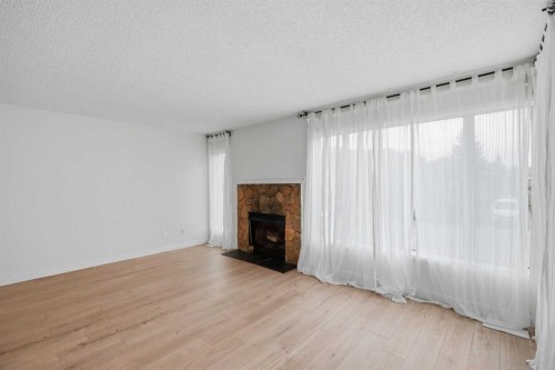 15 Deersaxon Road Se, Calgary, AB 