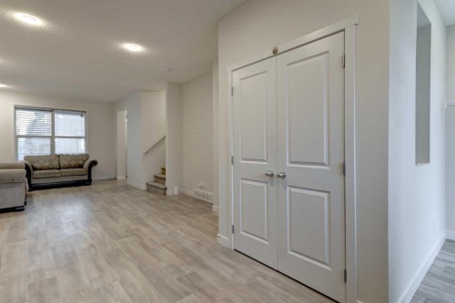 72 Carringvue Way Nw, Calgary, AB 
