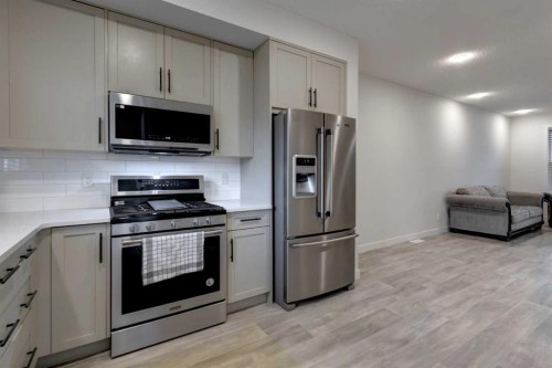 72 Carringvue Way Nw, Calgary, AB 
