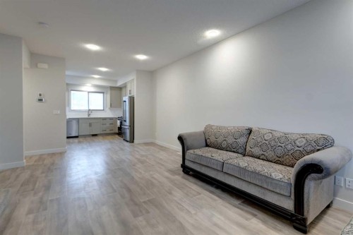 72 Carringvue Way Nw, Calgary, AB 