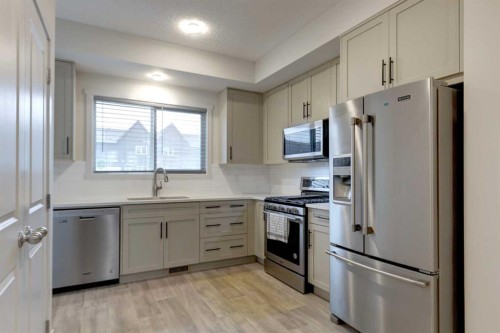 72 Carringvue Way Nw, Calgary, AB 