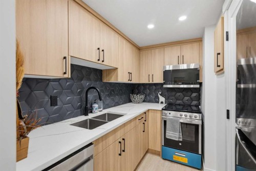 209-5404 10 Avenue Se, Calgary, AB 