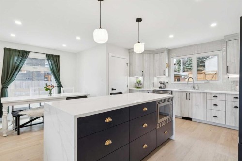 507 Cantrell Drive Sw, Calgary, AB 