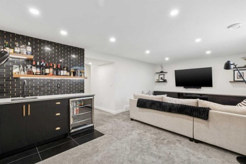 507 Cantrell Drive Sw, Calgary, AB 