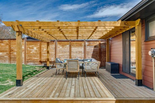 507 Cantrell Drive Sw, Calgary, AB 