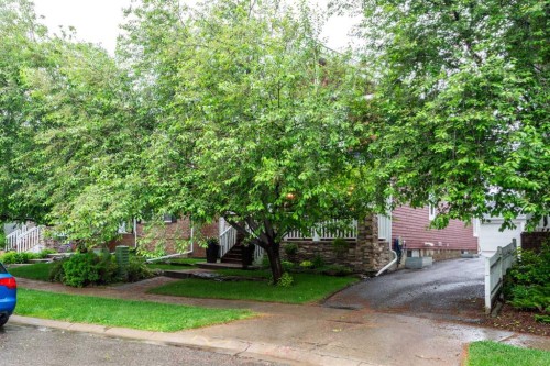 78 Ypres Green Sw, Calgary, AB 