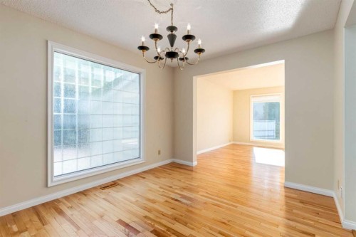 116 Pump Hill Bay Sw, Calgary, AB 