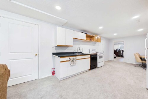 25 Hilton Avenue Nw, Calgary, AB 