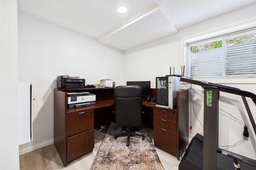 25 Hilton Avenue Nw, Calgary, AB 