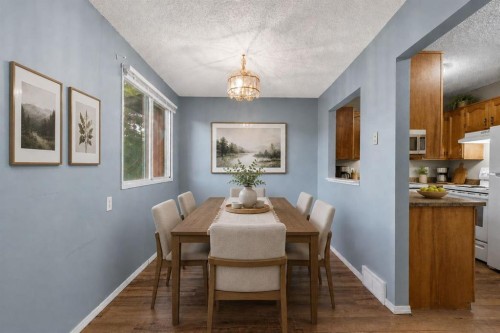 4235 49 Street Ne, Calgary, AB 