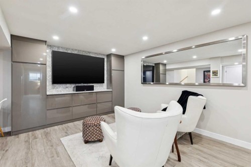 320 Braniff Place Sw, Calgary, AB 