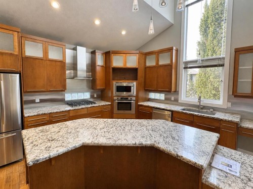 32 Evercreek Bluffs Crescent Sw, Calgary, AB 