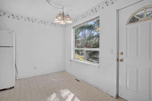 17 Sandpiper Link Nw, Calgary, AB 