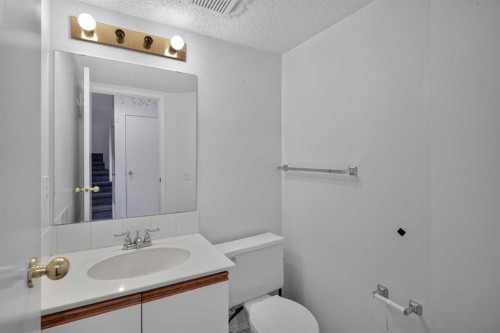 17 Sandpiper Link Nw, Calgary, AB 