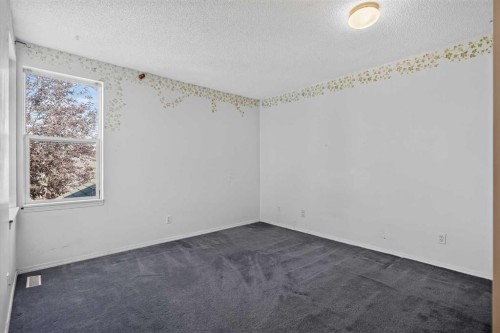 17 Sandpiper Link Nw, Calgary, AB 