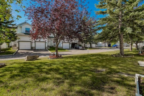 17 Sandpiper Link Nw, Calgary, AB 