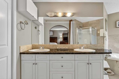 121 Harvest Park Way Ne, Calgary, AB 