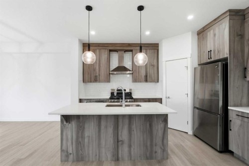 505 Corner Meadows Way Ne, Calgary, AB 