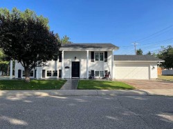 11204 Wilson Road SE Calgary, AB T2J 2E2