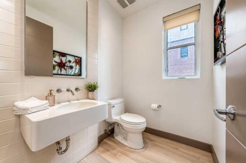 701 Aspen Meadows Hill Sw, Calgary, AB 