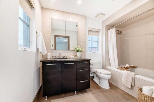 701 Aspen Meadows Hill Sw, Calgary, AB 