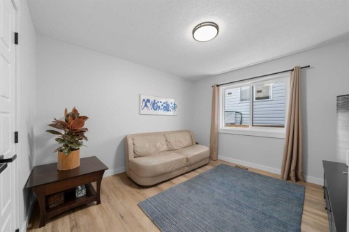 49 Sunlake Road Se, Calgary, AB 