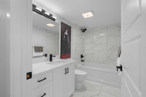 49 Sunlake Road Se, Calgary, AB 