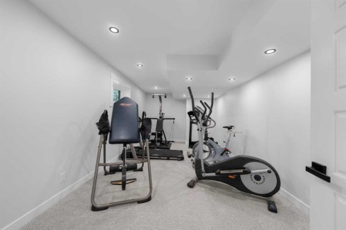49 Sunlake Road Se, Calgary, AB 