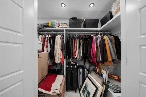 49 Sunlake Road Se, Calgary, AB 