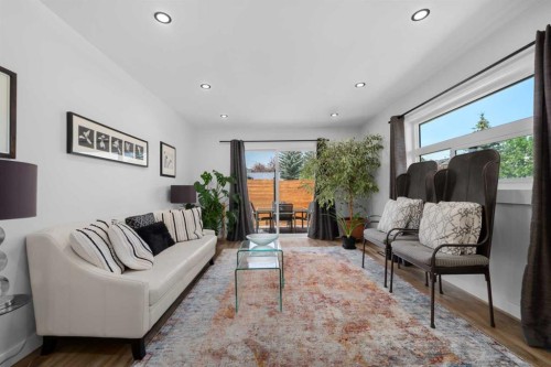 49 Sunlake Road Se, Calgary, AB 
