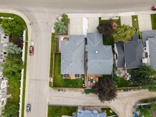 49 Sunlake Road Se, Calgary, AB 