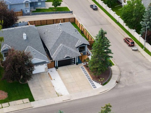 49 Sunlake Road Se, Calgary, AB 