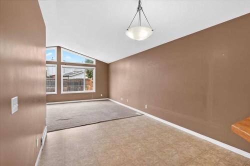 342 Prestwick Circle Se, Calgary, AB 