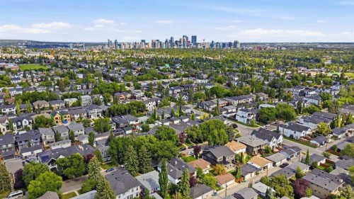 2025 45 Avenue Sw, Calgary, AB - Outdoor With View