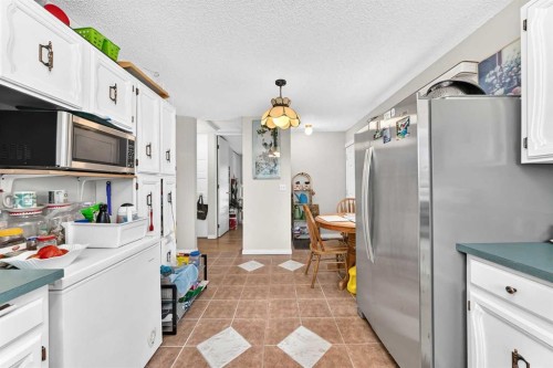 3219 Palliser Drive Sw, Calgary, AB 